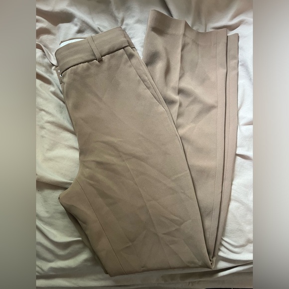 Aritzia dress pants - 00 - Picture 2 of 2